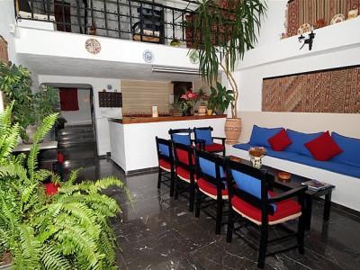 Victoria Hotel 2*